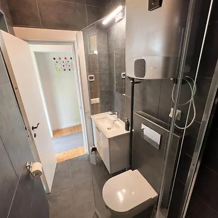 Airpark-lodge * Larz