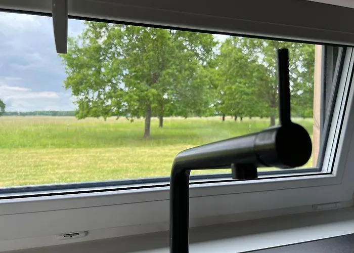 Airpark-lodge Дом отдыха Larz